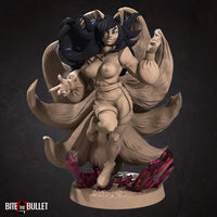 Lady Mahrian, the Foxfolk Maid (Human) 3D Printed Miniature 32mm